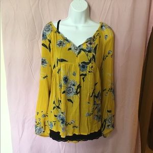 FLOWY Floral print top